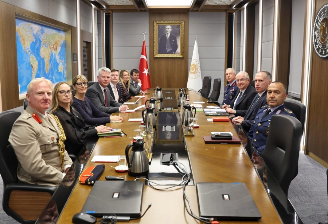 Milli Savunma Bakanı Yaşar Güler, BAE Systems Genel Müdürü ve İngiltere Büyükelçisi ile Görüştü