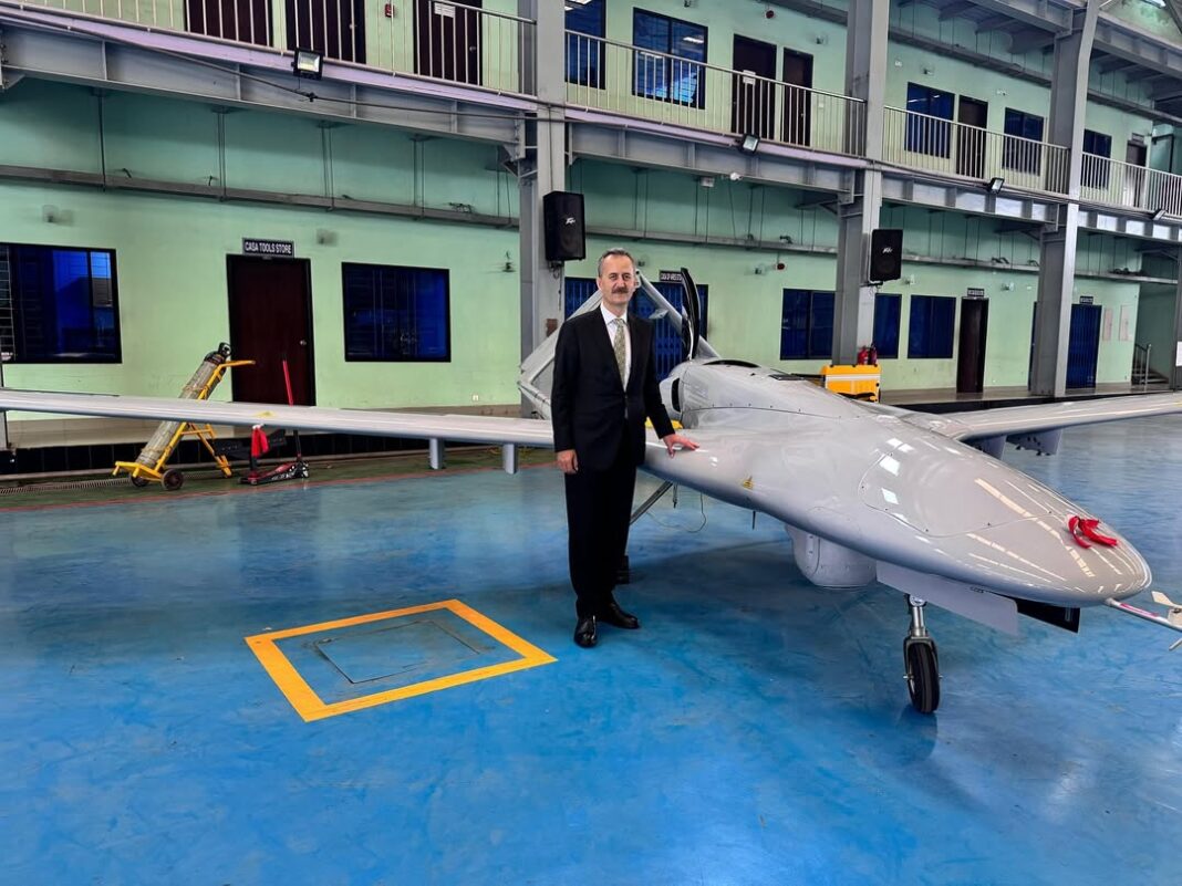 Savunma Sanayii Başkanı Haluk Görgün Bangladeş’te Yerli Sistemleri İnceledi