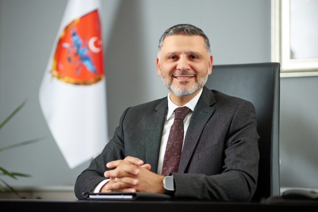 bilal topçu kimdir