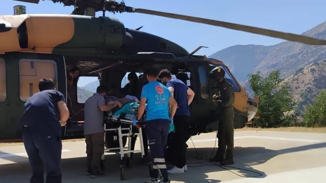TSK Helikopteri gebeyi van'a ulaştırdı
