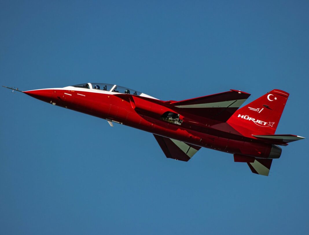 HÜRJET Türk Jet Eğitim Uçağı
