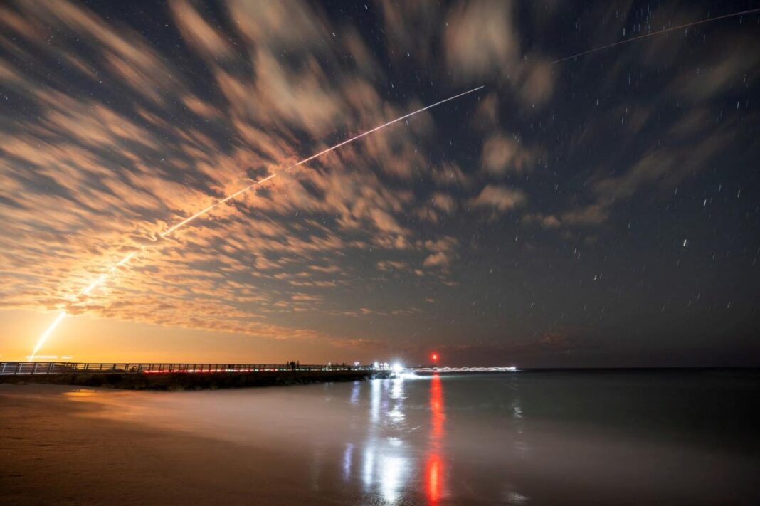 Elon Musk’ın Starlink Uyduları Ardı Ardına Yörüngeden Çıkıyor