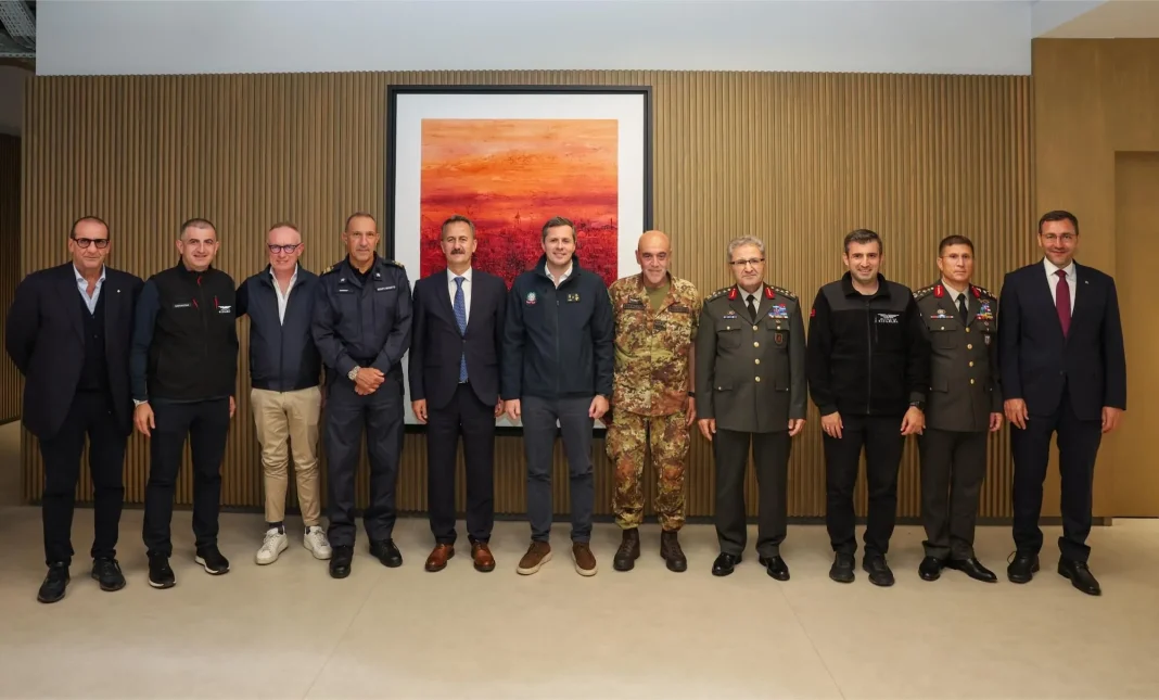 İtalyan Savunma Heyeti Baykar Tesislerini Ziyaret Etti
