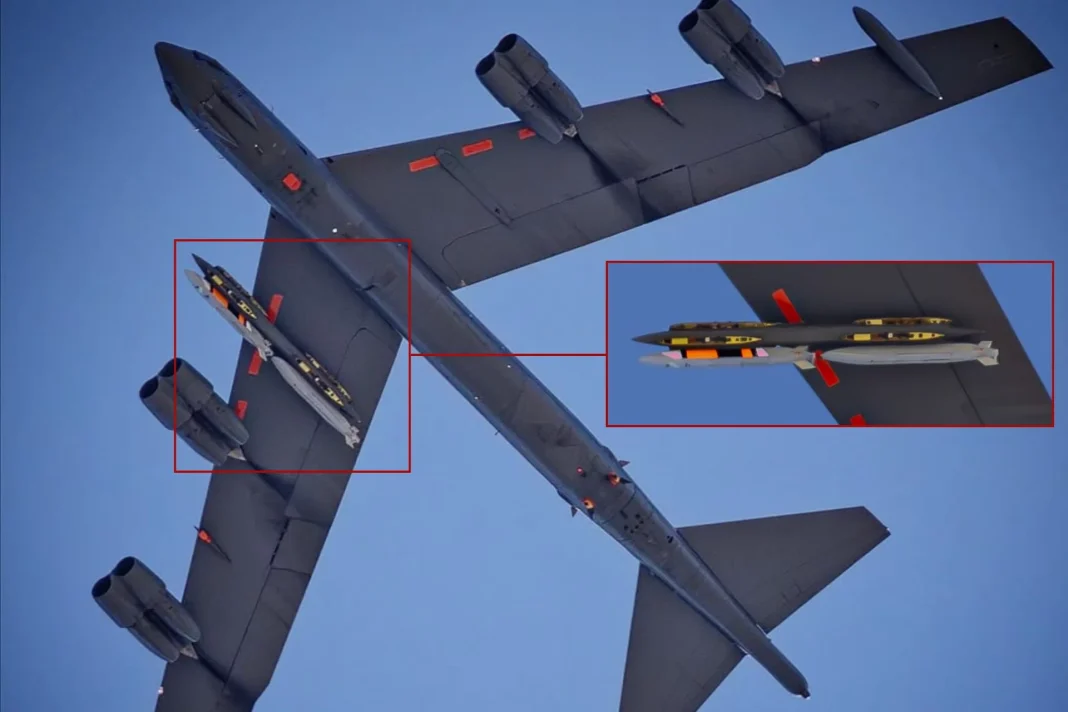 ABD B-52 Bombardıman Uçağı