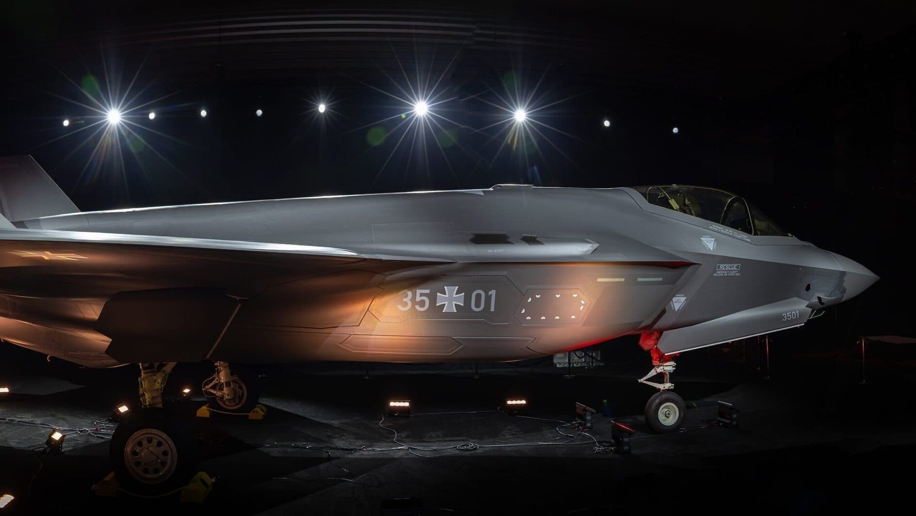 Almanya’nın İlk F-35A’sı Üretim Hattından Çıktı
