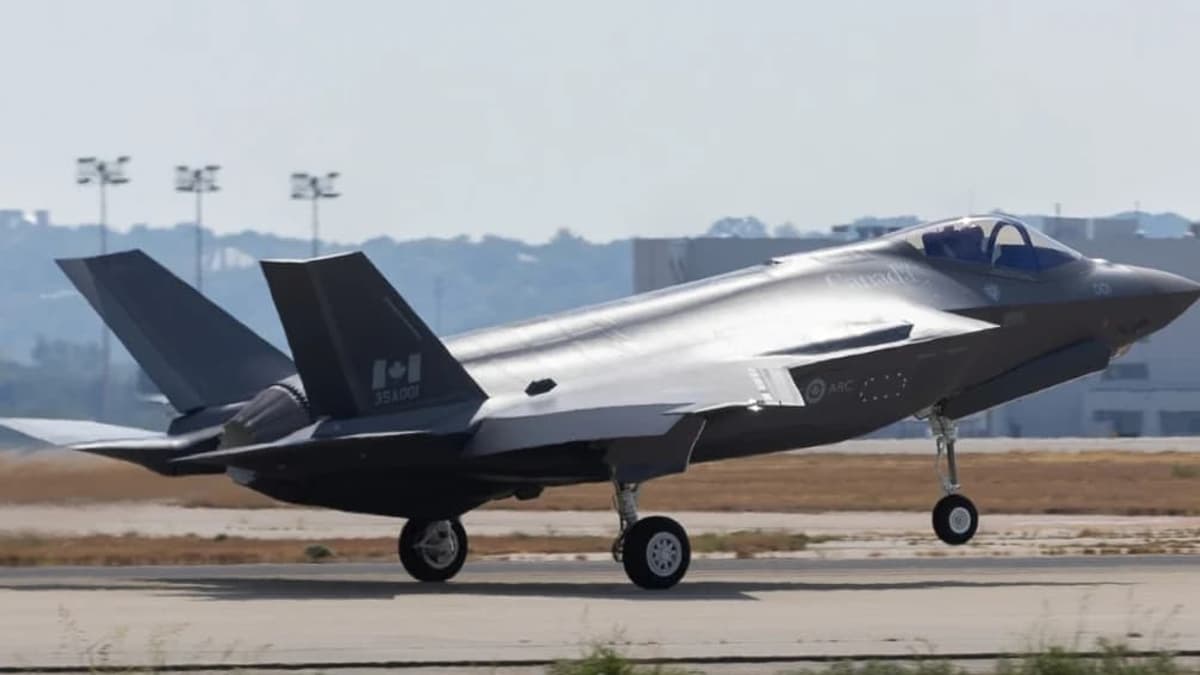 Kanada'nın İlk F-35A Savaş Uçağı Fort Worth'ta İlk Uçuşunu Gerçekleştirdi