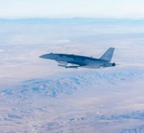 ABD, F-22 Raptor’dan YFQ-44A Fury İnsansız Savaş Uçağını Havada Yönetti