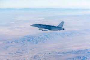 ABD, F-22 Raptor’dan YFQ-44A Fury İnsansız Savaş Uçağını Havada Yönetti
