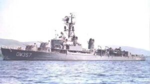 TCG Muavenet, 34 Yıl Önce Sea Sparrow Füzeleriyle Vuruldu