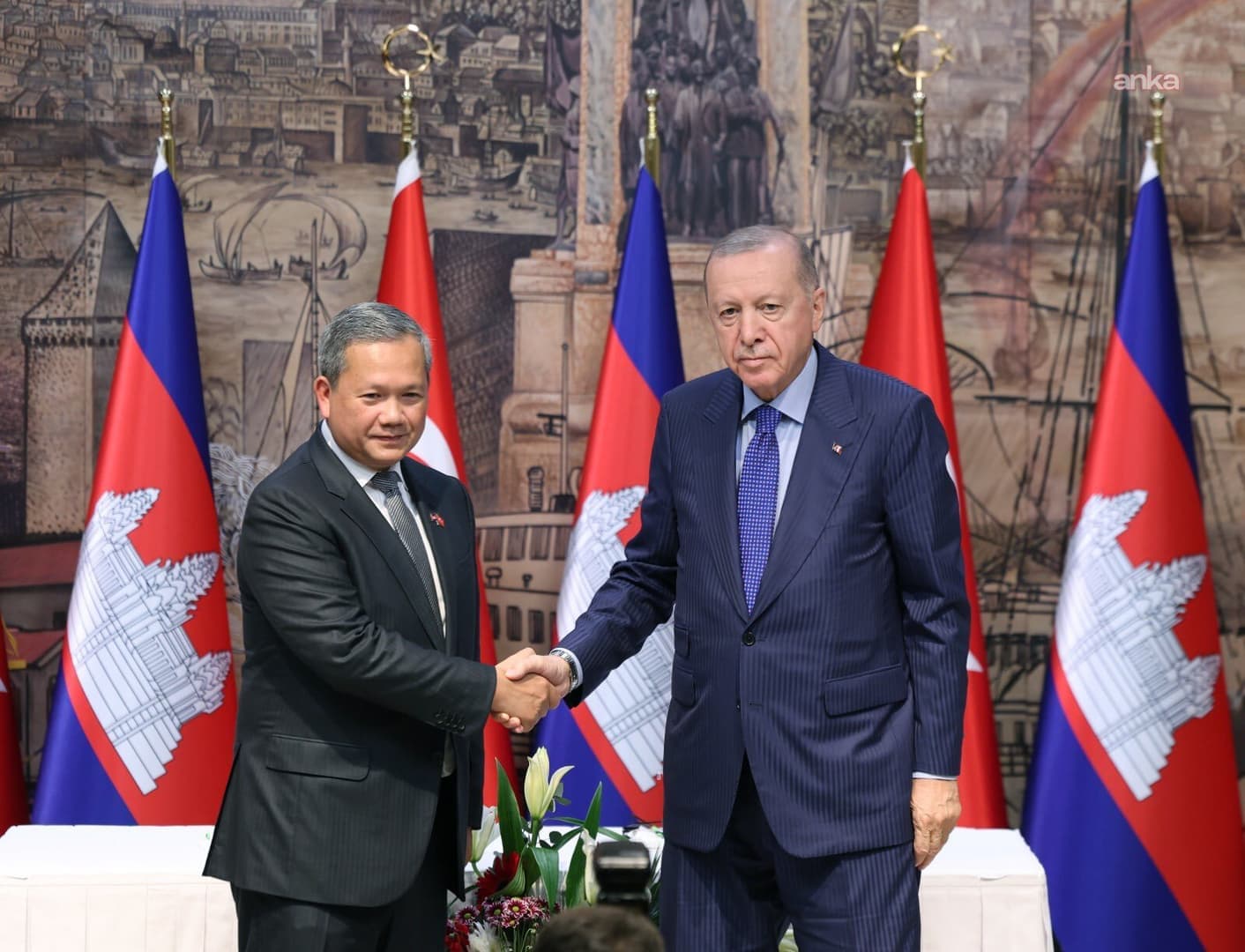Türkiye ve Kamboçya, 1 Milyar Dolarlık Ticaret Hedefi İçin İş Birliğini Genişletiyor